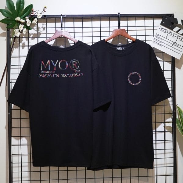 Áo Thun Myo In Thêu Hình Tọa Độ